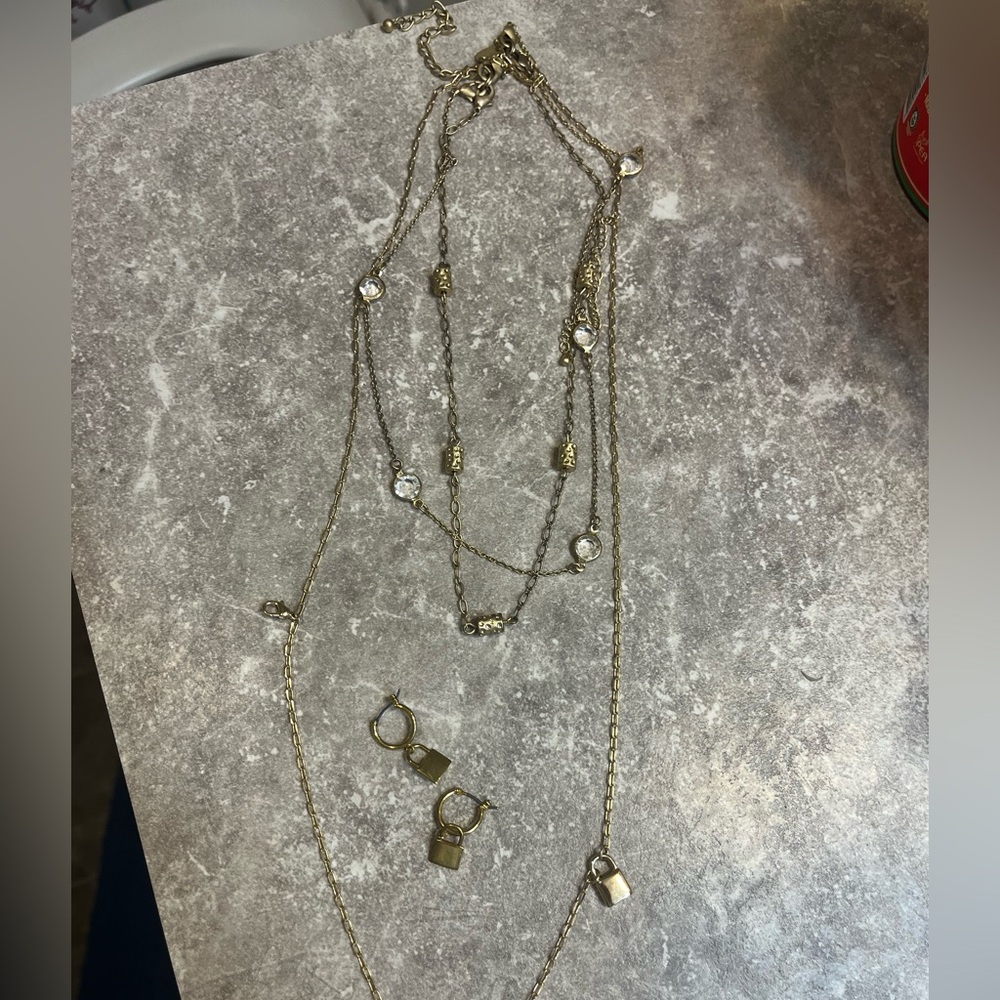Lia Sophia necklace